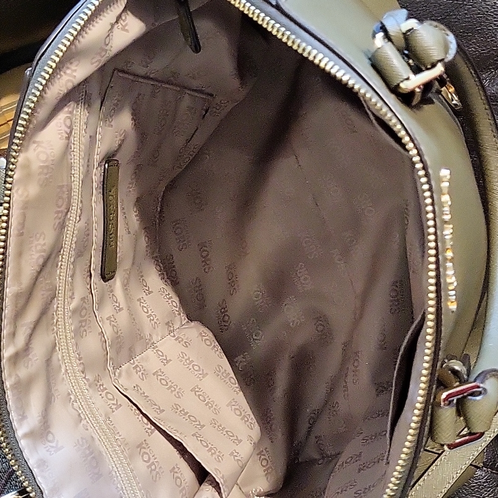 HANDBAG - Picture 3 of 4